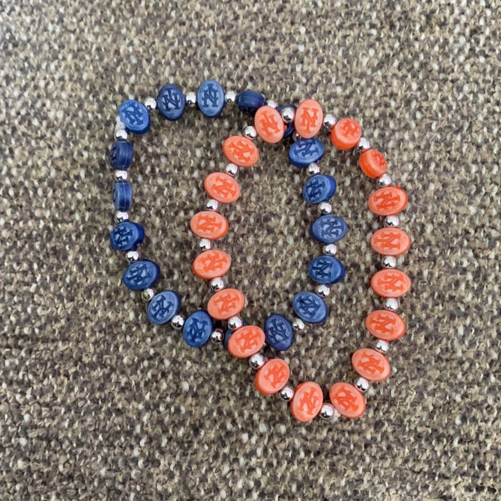 2 NY Mets stretch bracelets